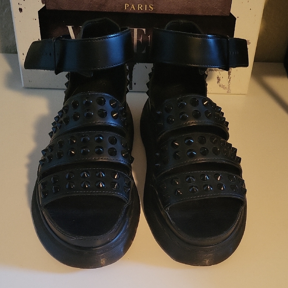 Dr. Martens Liza Black Studded Sandals Size 7, Eu 38